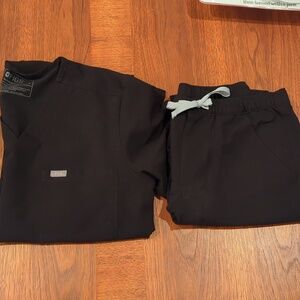 Figs Scrubs (see description for size)